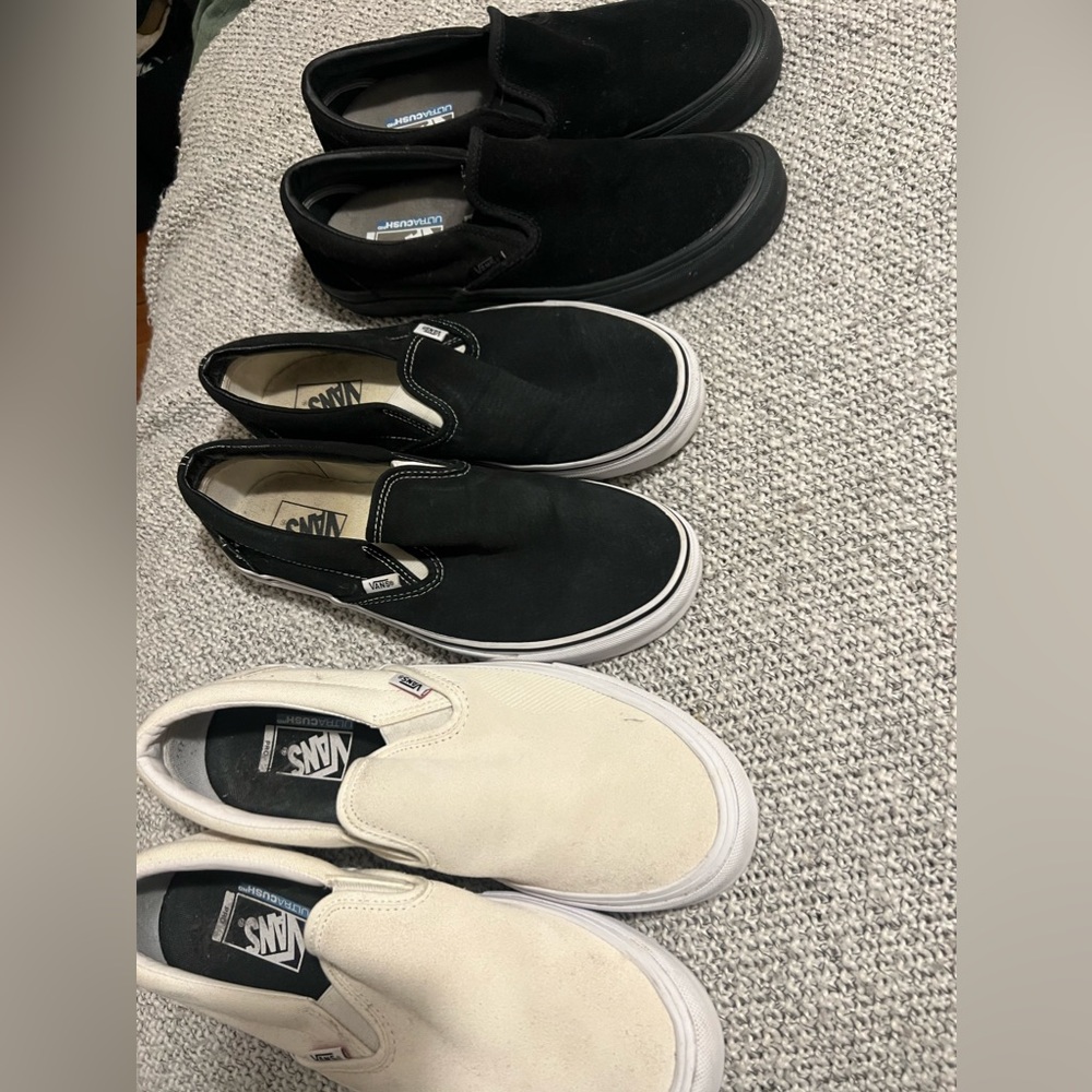 🏁 3 PAIRS OF VANS SLIDES 🏁
